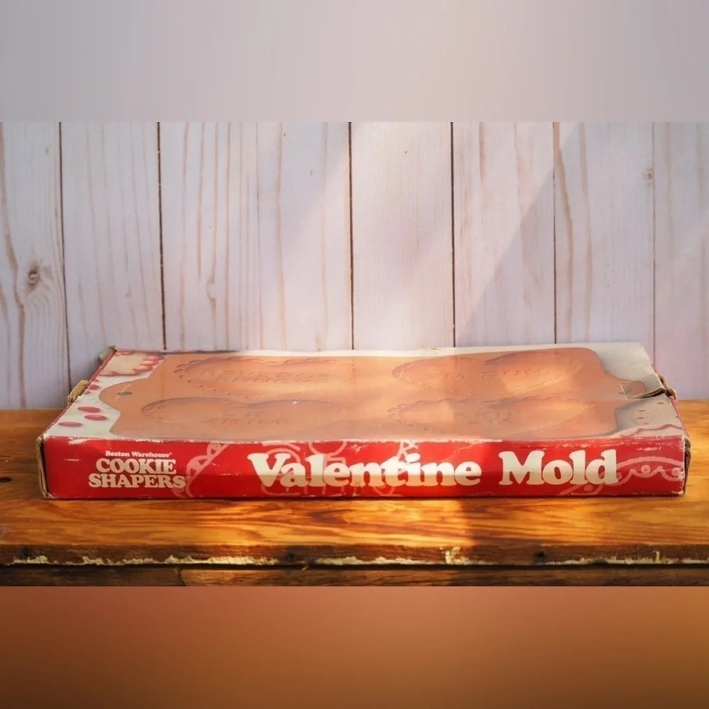 Vintage 90s Heart Cookie Valentine Mold Terra Cotta Bakeware by Boston Warehouse